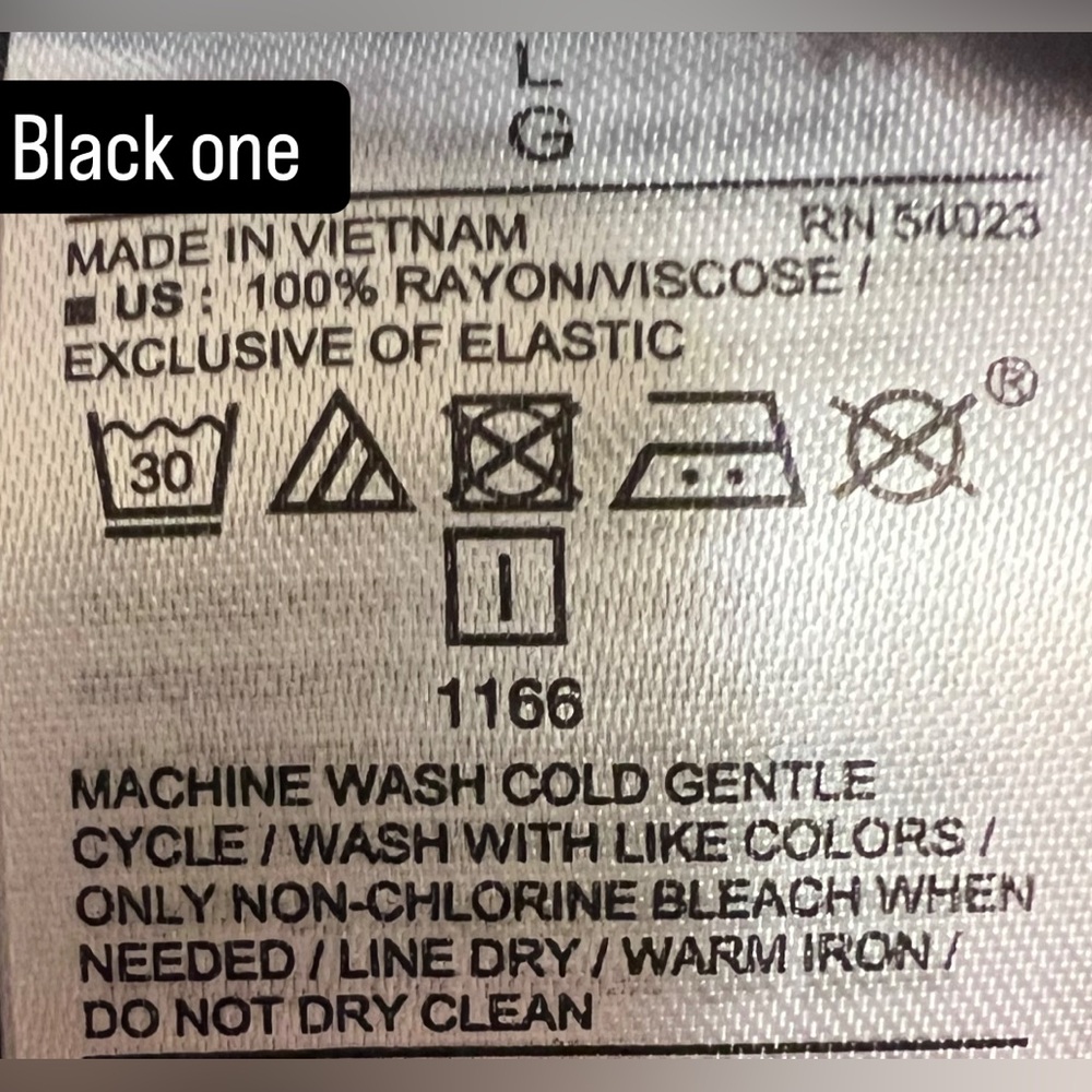 Old navy large rompers (black one & denim color 1) - Picture 10 of 11